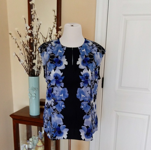 The Limited Tops - ❇ NWT ❇ The Limited 'Diffused Floral' Top